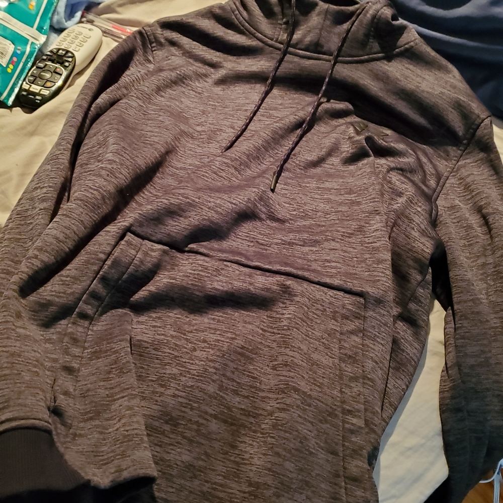Under Armour Hoodie (mens)